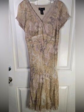 Vintage Y2K Silk Floral Midi Dress woman’s size 12 beige pink lace